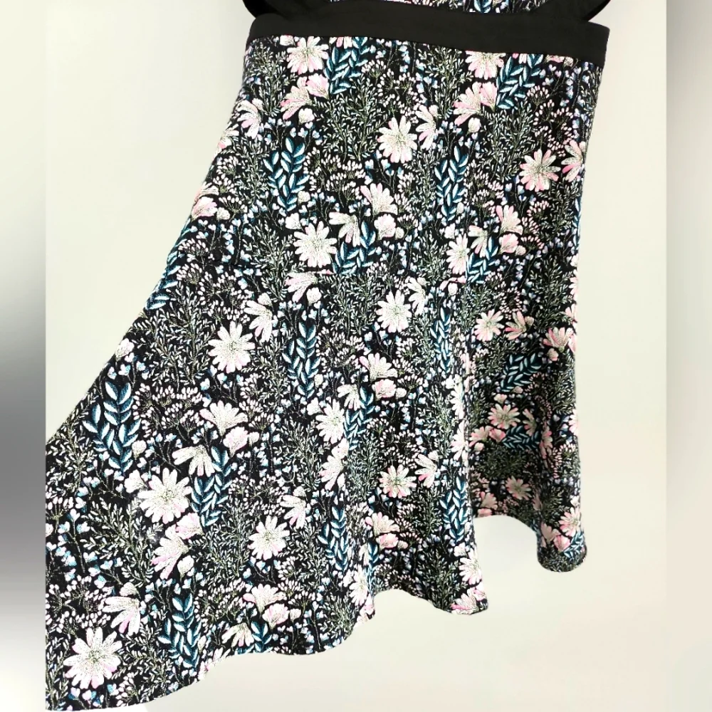 🌷2 for $20 FOREVER NEW Women Short Dress Size 6 Black Floral Sleeveless A line - Picture 6 of 11